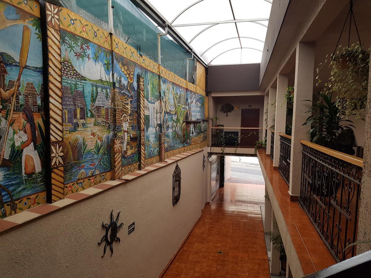 Hotel Nuevo Cupatitzio Uruapan  Экстерьер фото