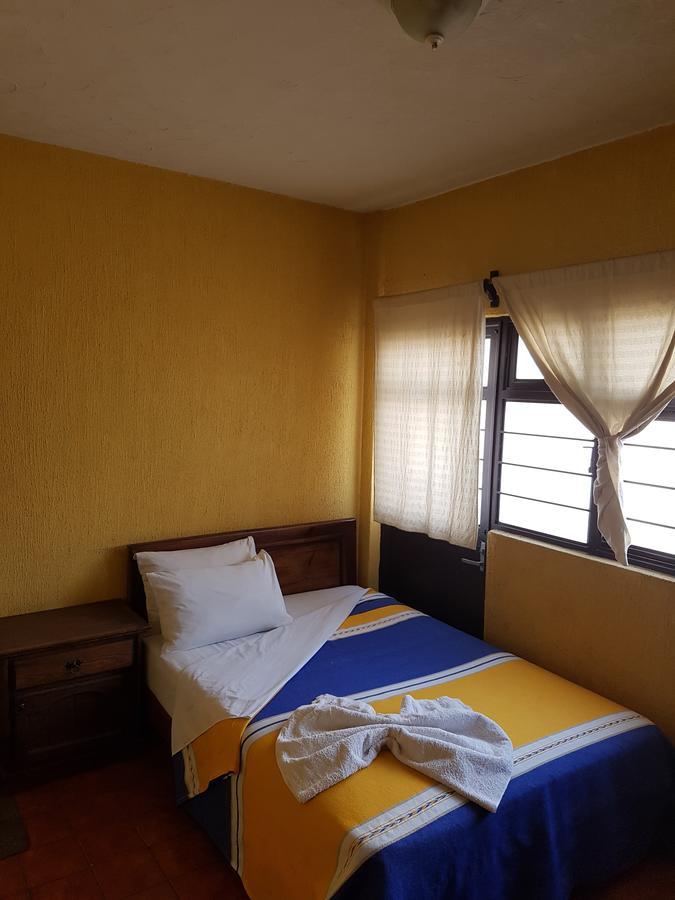 Hotel Nuevo Cupatitzio Uruapan  Экстерьер фото